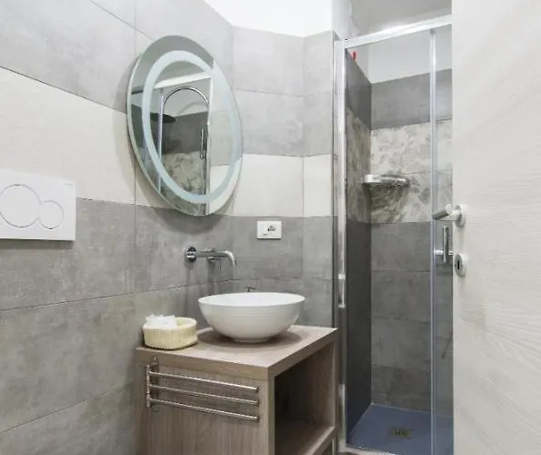 Domus Vera Pensión 4*
