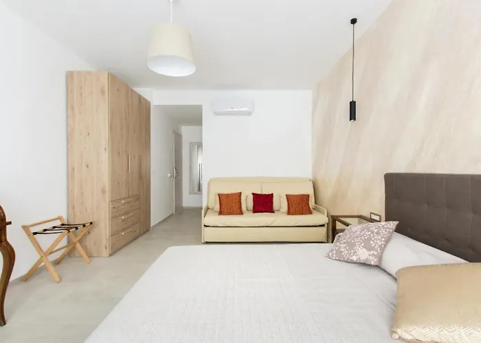 Pensión Domus Vera 4*